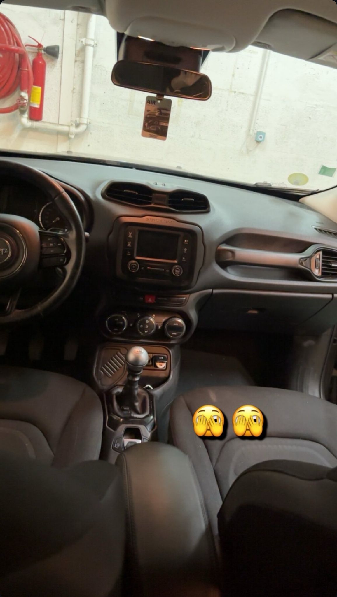Jeep Renegade avant personnalisation complète par AZM Custom